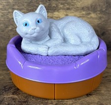2012 Animal Planet Name That Kitty Grey Cat Figure Purple &Orange Bed Wendys Toy picture