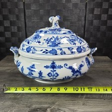 LARGE ANTIQUE GERMAN MEISSEN (1825-1924) BLUE ONION PORCELAIN SOUP TUREEN W/ LID picture