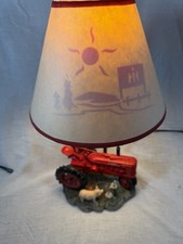 Vintage International Harvester Farmall tractor novelty table lamp with shade. picture