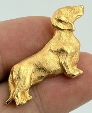 Vtg Avon Vintage Gold Tone Dachshund Dog Pin Brooch Weenie Wiener picture