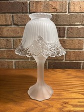 Vintage PartyLite Clairmont Clear Frosted Satin Glass Fairy Lamp Rose Pattern picture