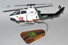 Florida Forest Service Bell AH-1F Cobra Fire Desk Top Model 1/32 SC Helicopter picture