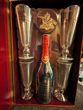 Budweiser Millennium Limited Edition Bottle Gift Set w/ 4 Etched Glasses picture