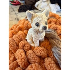 Vintage 1985 Chihuahua Figurine Dog Statue Collectible Chihuahua Lover Decor picture