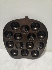 Nordic Ware Apple Cakelet Pan picture