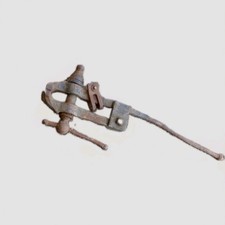 Vintage Antique Original Metal Blacksmith Mechinist Post Leg Vise - Vise Tool picture