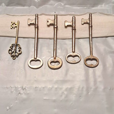 Lot of 5 Large Metal Vintage-Style Skeleton Keys Including Ornate Key picture