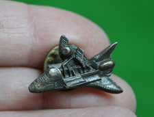 Vintage NASA Pin Space Shuttle Deploying Satellite From Payload Bay,R22 picture