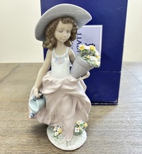 Retired LLADRO