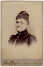 ELEGANT BROOKLYN LADY CABINET CARD : G. FRANK E. PEARSALL :298 FULTON ST: c1880s picture