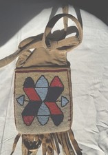 Native American Early 1900’s Pouch.  Uneven Beading HandMade, Modified.  Plains? picture