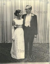 1972 Press Photo Priscilla Ann Rutledge and her father, Dr. James Rutledge picture