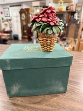 Harmony Kingdom Longaberger Exclusive Poinsettia Basket Trinket Box Figurine picture