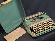 Vintage Smith-Corona Corsair Deluxe Portable Typewriter Teal Blue w/ Case picture