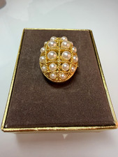 Vintage 1970 Avon Ring of Pearls Perfume Glacé Ring Original Box picture
