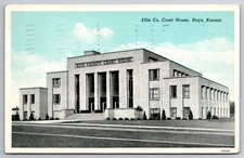 Vintage Postcard KS Hays Ellis County Court House picture