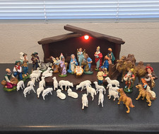 vintage 1960s Fontanini Nativity Figurines Set 45 pcs Christmas decor Christian picture
