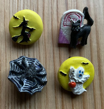 4 Vtg Hand Painted Halloween Buttons - Cat Spider in Web Witch Ghost -  Lot picture