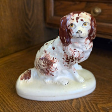 Antique 19th-century Victorian Staffordshire spaniel (1850 to 1890) picture