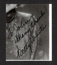 Betty White Actress Original Signed Autograph Cut Signature The Golden Girls picture