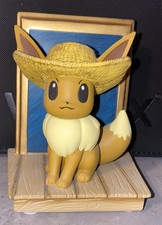 Pokemon Center x Van Gogh Museum: Eevee Inspired by Self-Portrait Figure picture