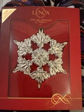 Vintage Christmas Ornament Lenox 2009 Annual Snow Majesty Silver Snowflake picture