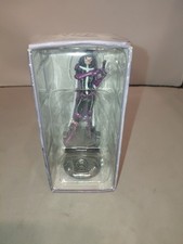 DC Chess Eaglemoss # 21 Huntress Rook FIgurine picture