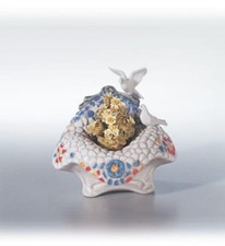 NEW Lladro Garden In Barcelona # 6662 w/ Original Box picture