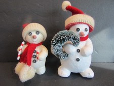 BILLY BUTTONS f 2 Snowmen - One Billy Holding Candy Cane - One Bill With Wreath picture