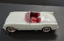 1/18 AUTOART 1953 Chevrolet Corvette White *DAMAGED* Read Description picture