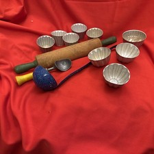 Vintage lot of kitchen tools picture