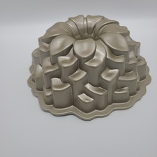 Nordic Ware BLOSSOM BUNDT Cake Pan picture
