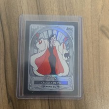 2025 Topps Disney Mint Cruella de Vil Encased /10 Black Refractor 101 Dalmatians picture