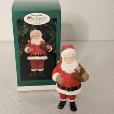 Hallmark Keepsake Ornament Collector's Club Santa 1996 Membership Ornament picture