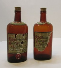 2 Vintage Thomson's Grand Highland Liqueur Brown Glass Bottles Montreal FREE S/H picture
