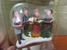 Lemax Carole Towne Courtyard Carolers 2006 Figurine 62251 - NEW picture