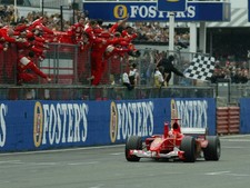 Michael Schumacher Photo - Formula 1 GP - Victory at Silverstone (2004) - 15x20 picture