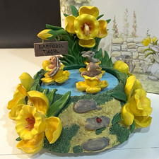 Charming Tails DAFFODIL TWIRL Music Box Vintage 1998 Fitz Floyd MINT w/ BOX 80/4 picture