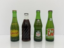 4 Vtg Sealed Full Soda Bottles Lot 1960s 1970s Pepsi Squirt Canada Dry 7Up Caps picture