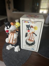 Warner Bros Looney Tunes Sylvester & Tweety Cookie Jar 1993 Ceramic Vintage picture