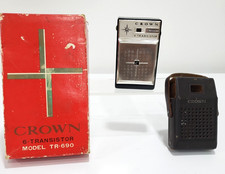 VINTAGE CROWN TRANSISTOR RADIO MODEL TR 690 -WITH BOX NOT WORKING picture