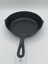 Vintage Lodge Cast Iron Skillet USA 8.5” Double Pour Spout Frying Pan picture