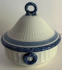 Vintage Royal Copenhagen “Blue Fan ”Lidded Tureen by ARNOLD KROGH picture