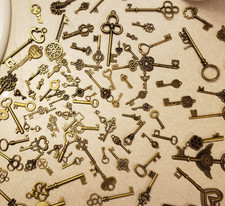 100PCS Vintage Skeleton Keys Antique Bronze Brass Mixed Set 300g Bulk Lot USANew picture