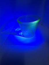 Vintage Vidrio Uranium Glass Mixer Bowl Measuring Cup 14 oz Green Depression... picture