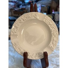 Wedgwood Embossed Queens Ware Cream Ashtray Barlaston England Grapevine 4.5 inch picture