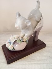 Lladro A Purr-Fect Fit #6775 Cat in Shoe picture