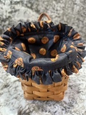 Longaberger 2000 Hostess Chives Basket / Black Pumpkin Liner / Cup 4 Candy Corn picture