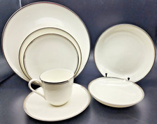 Mikasa Wellesley 107 Dinner, Salad, B&B, Fruit, soup bowl, gravy, serviceware picture