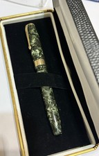 Conway Stewart 27 Fountain Pen Green Marbled Made in England 14K Nib Gold Trim picture